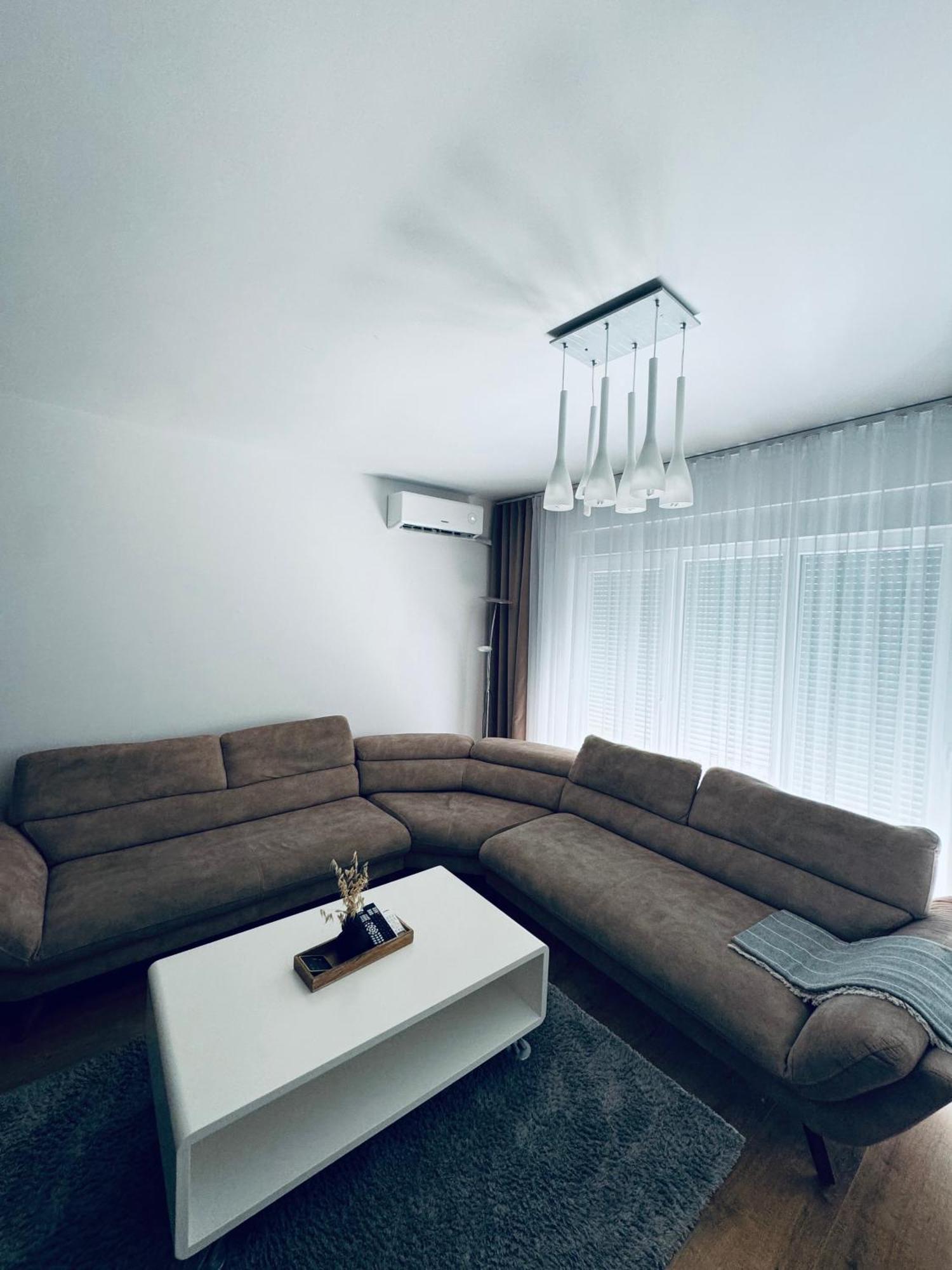 Priam Apartment 프리슈티나 외부 사진